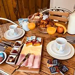 Du D'arjuzanx Отель 3*