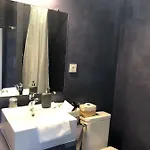 Du D'arjuzanx Отель