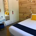 Du D'arjuzanx Отель