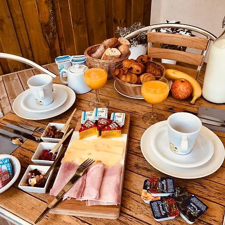 Du D'arjuzanx Hotell 3*