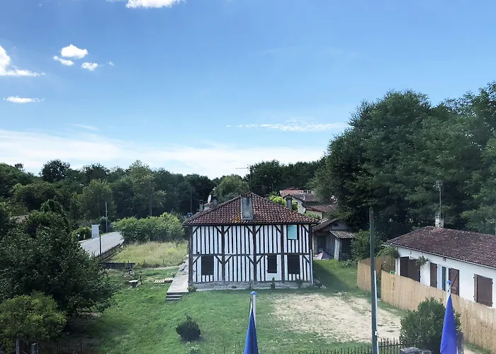 Hotell Du D'arjuzanx 3*