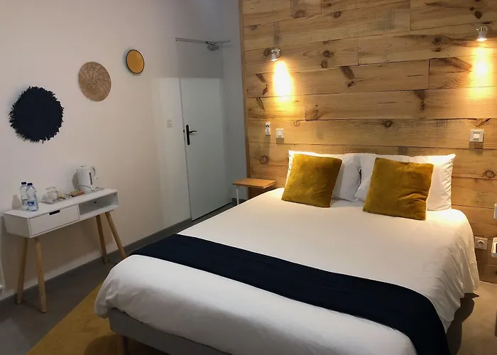 Du D'arjuzanx Hotell 3*